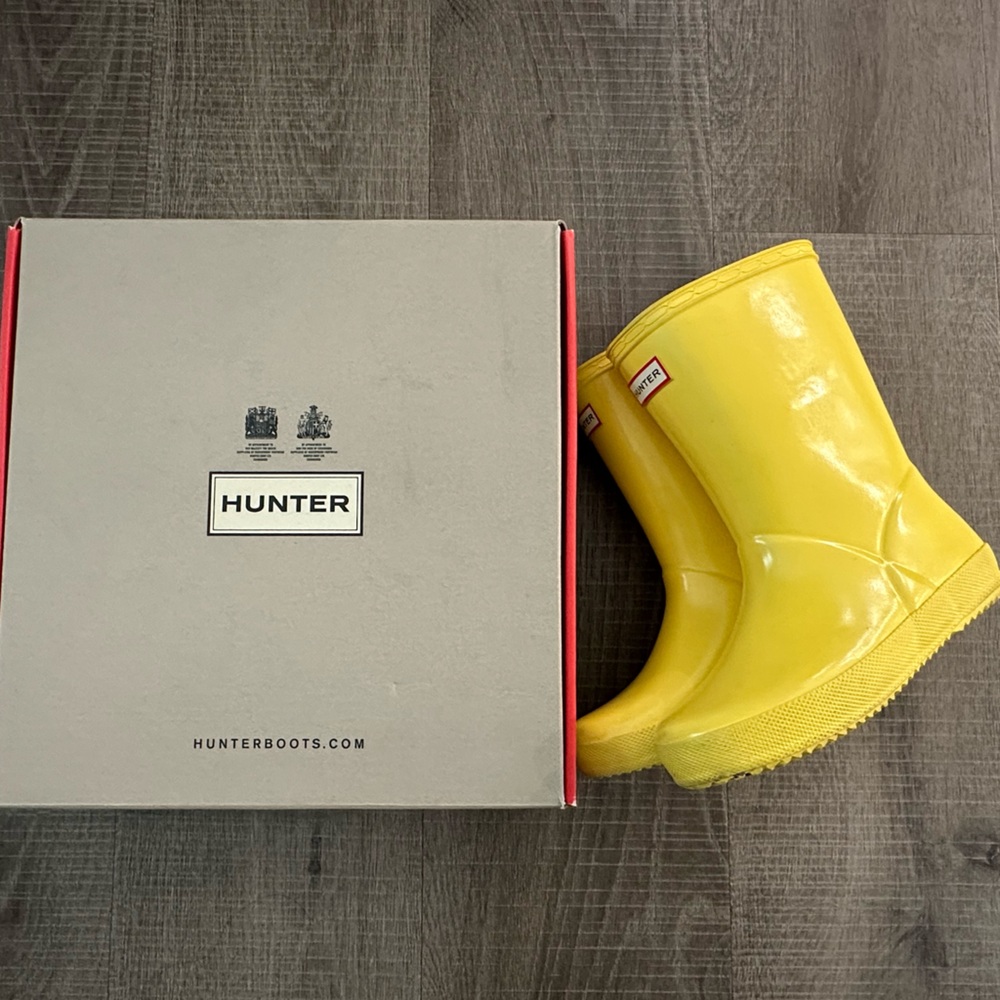 Kids Hunter First Classic Rain Boots Lightning Yellow Size 12